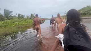 I went to have some sex with my friends in the Bahia swamp - porn video