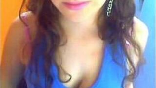 Brittney Beauty Teen Strips and Plays for Cam - porn video