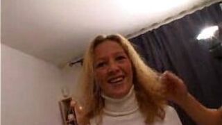 mature blonde tosses a salad - porn video