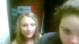 Blonde teen on cam - porn video