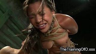 Rope bondage hottie vibed in suspension - porn video