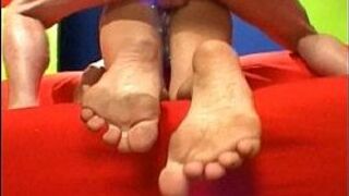 Mature brunette having good sex huge cock - porn video